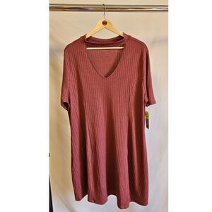 NWT Arizona Keyhole Neck Ribbed Tunic Juniors Plus 2X Crushed Berry